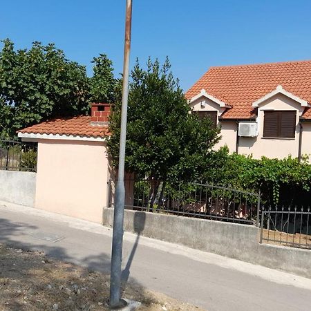 Apartmani A.Teskera Traù Esterno foto