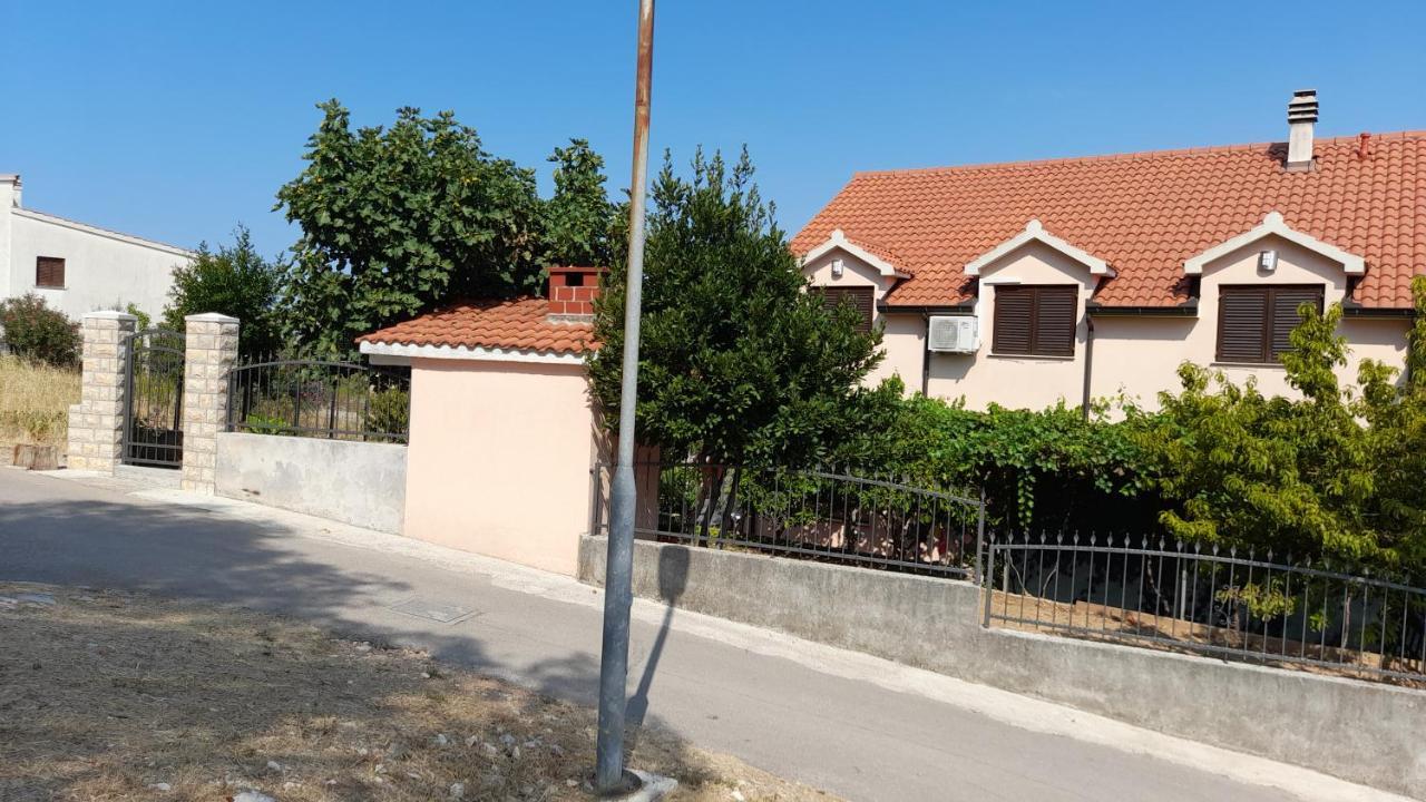 Apartmani A.Teskera Traù Esterno foto